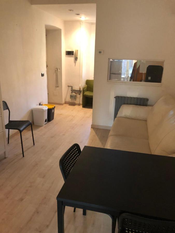 Charming 1-Bed Apartment In Milano Luaran gambar